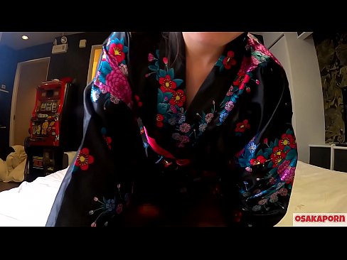 ❤️ Vajza e re cosplay pëlqen seksin deri në orgazmë me një shiringë në një kalorës dhe një blowjob. Vajzë aziatike me pidhi leshtore dhe cica të bukura me kostum tradicional japonez në video amatore që tregon masturbim me lodra qij. Sakura 3 OSAKAPORN. Video porno në sq.videolucrativo.top ❌️