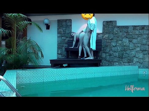 ❤️ Bosi fton shërbëtoren në pishinë, por nuk mundi t'i rezistonte një nxehtësie Video porno në sq.videolucrativo.top ❌️